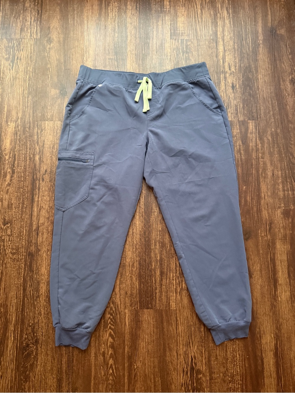 FIGS Women’s Space Navy Blue Zamora Jogger Scrub Pants - Size L Petite Nursecore